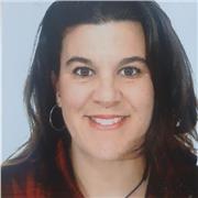 Profesora de inglés y lengua imparte clases a todas las edades